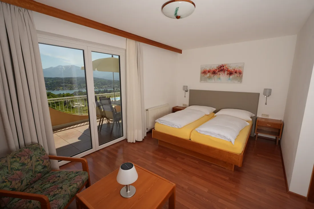 Wohnung 4 – Wohnzimmer (Schlafzimmer 2) – Ansicht 2