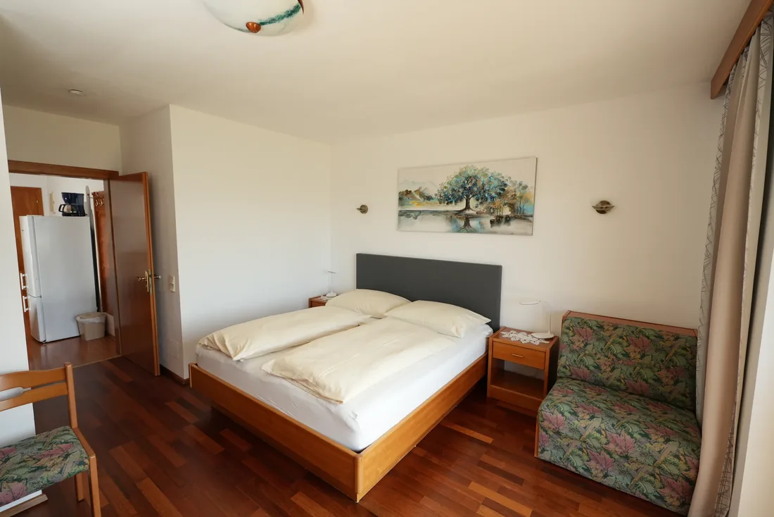 Wohnung 6 – Wohnzimmer (Schlafzimmer 2) – Ansicht 2